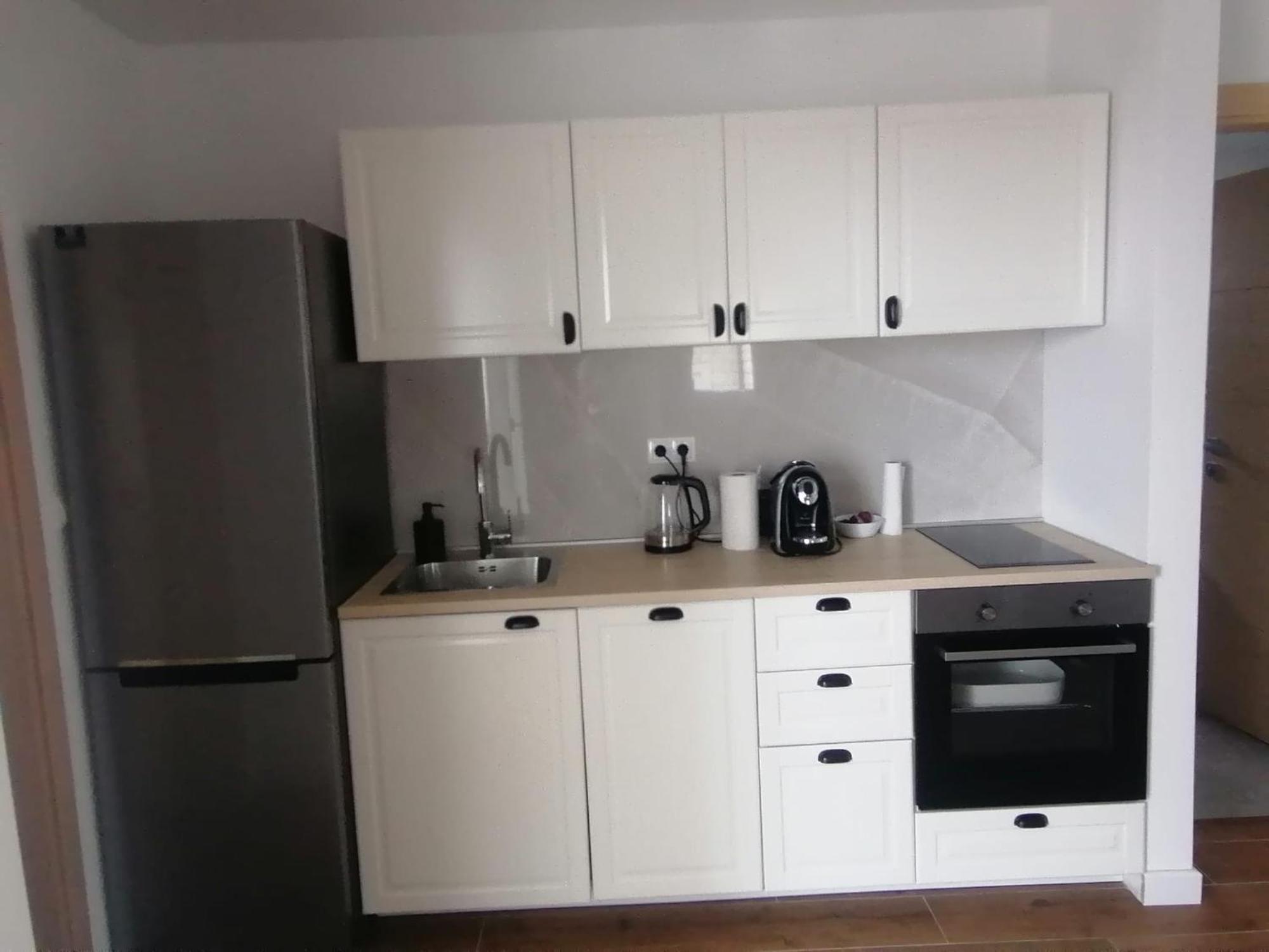 L&L Apartmani 1 Bol Exteriör bild