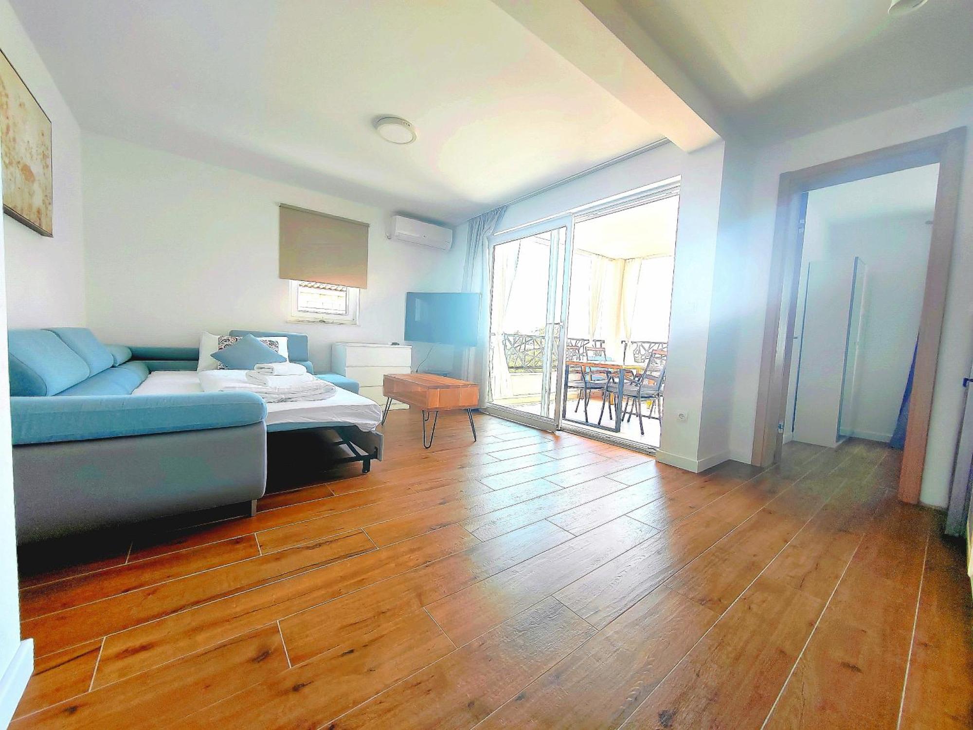 L&L Apartmani 1 Bol Exteriör bild
