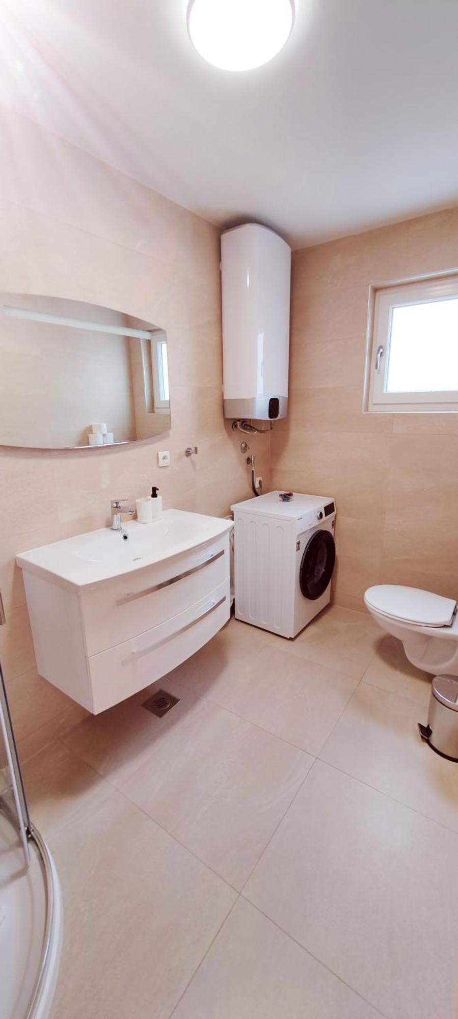 L&L Apartmani 1 Bol Exteriör bild