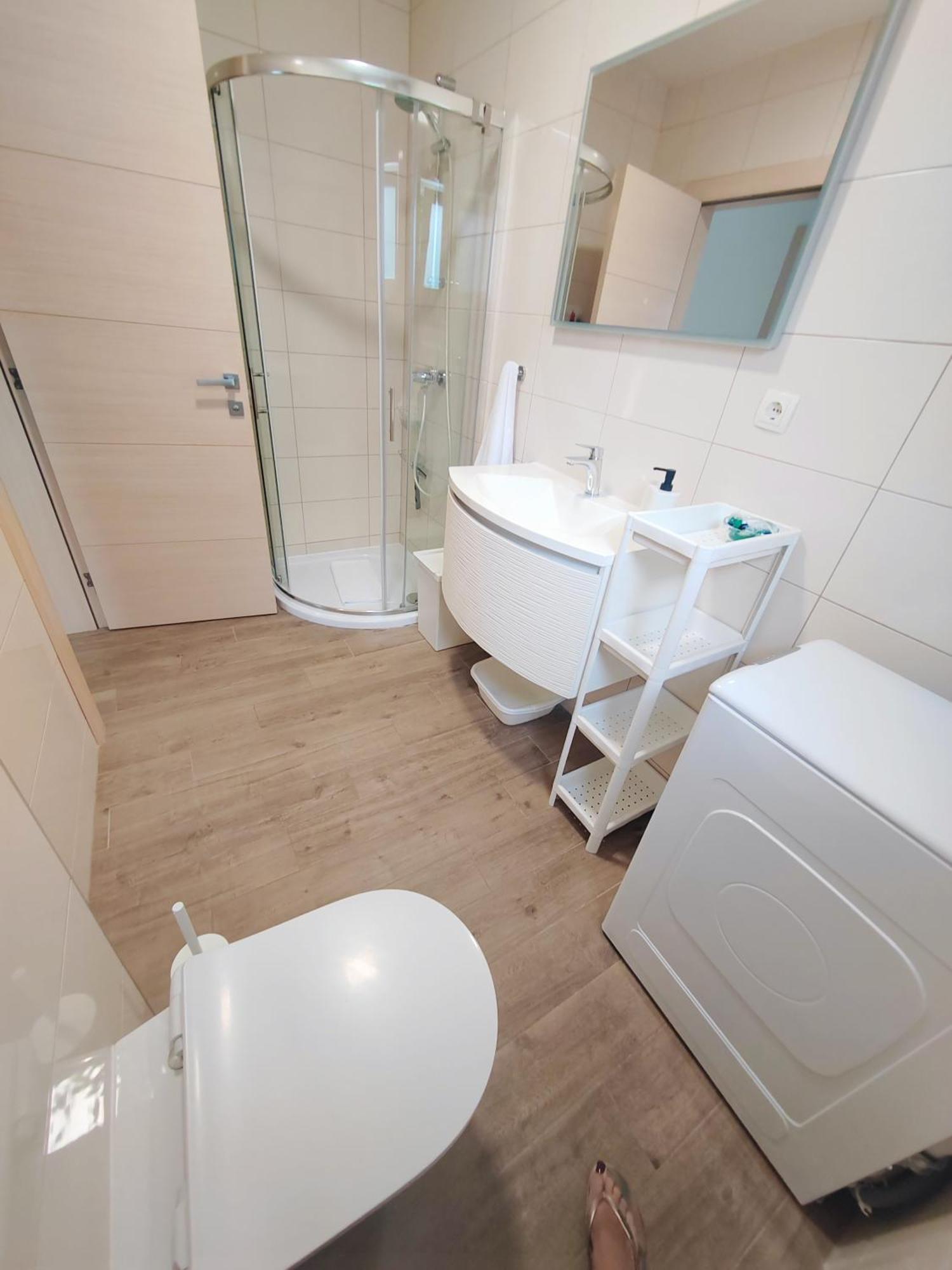 L&L Apartmani 1 Bol Exteriör bild